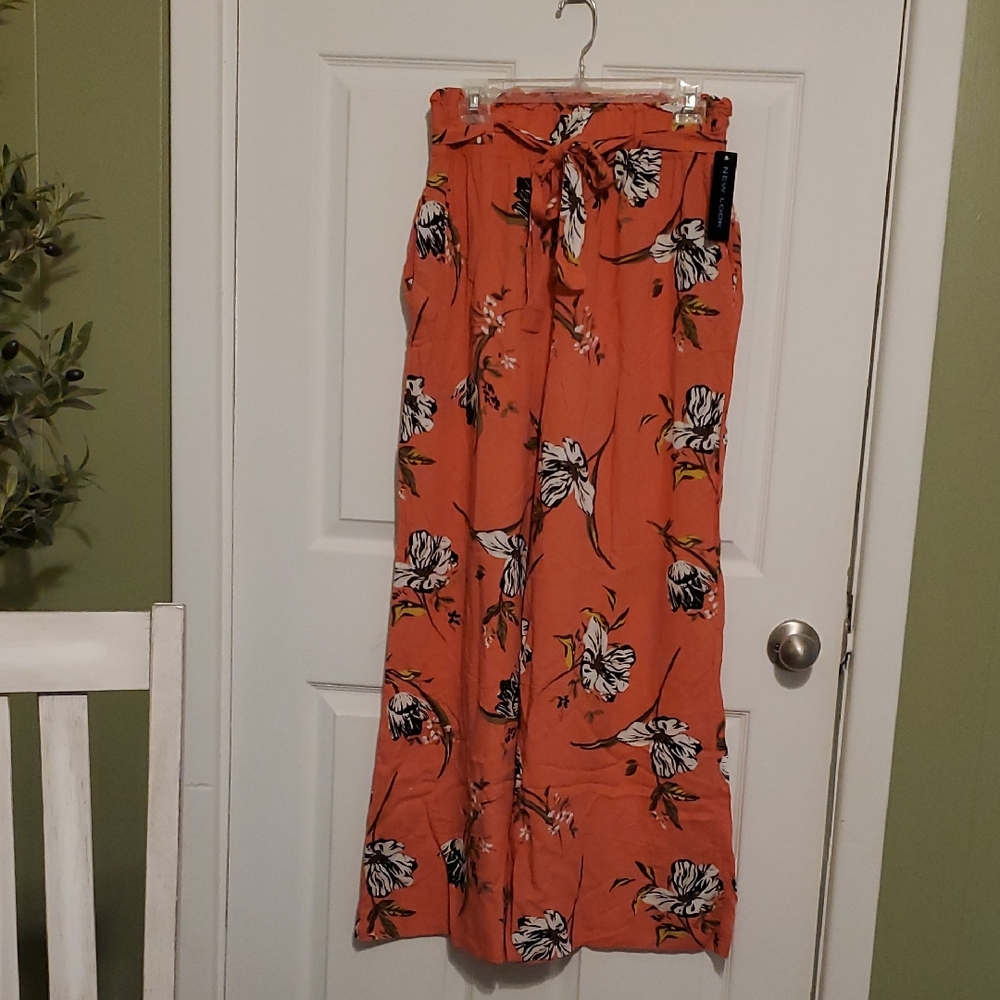 New Look Coral Floral Trousers